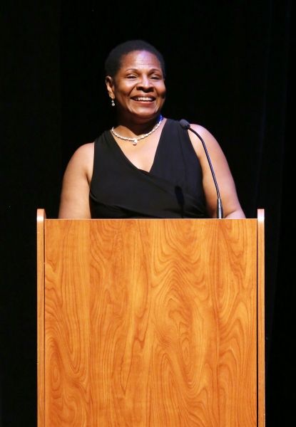 Valerie Graves Photo