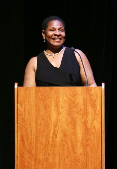 Valerie Graves  Photo