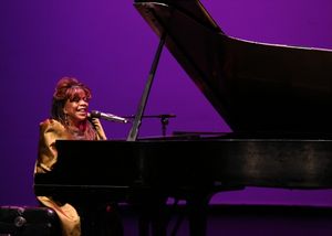 Valerie Simpson @ BroadwayWorld Valerie Simpson Photo