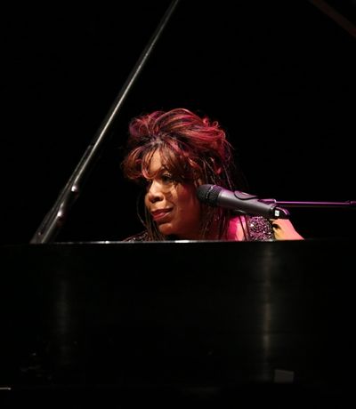 Valerie Simpson  Photo