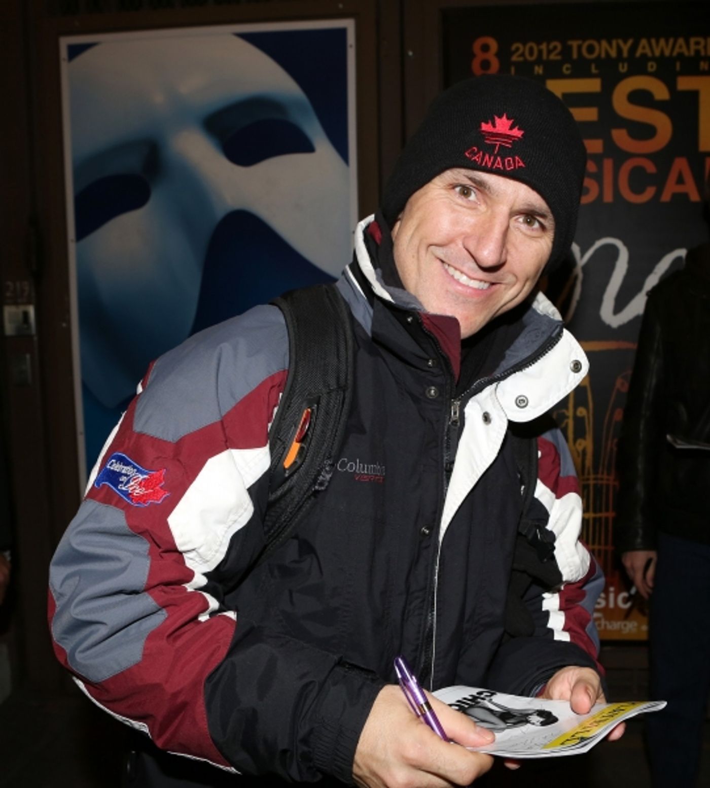 Photo Coverage: CHICAGO's New Billy Flynn, Elvis Stojko, Greets Fans at Stage Door  Image