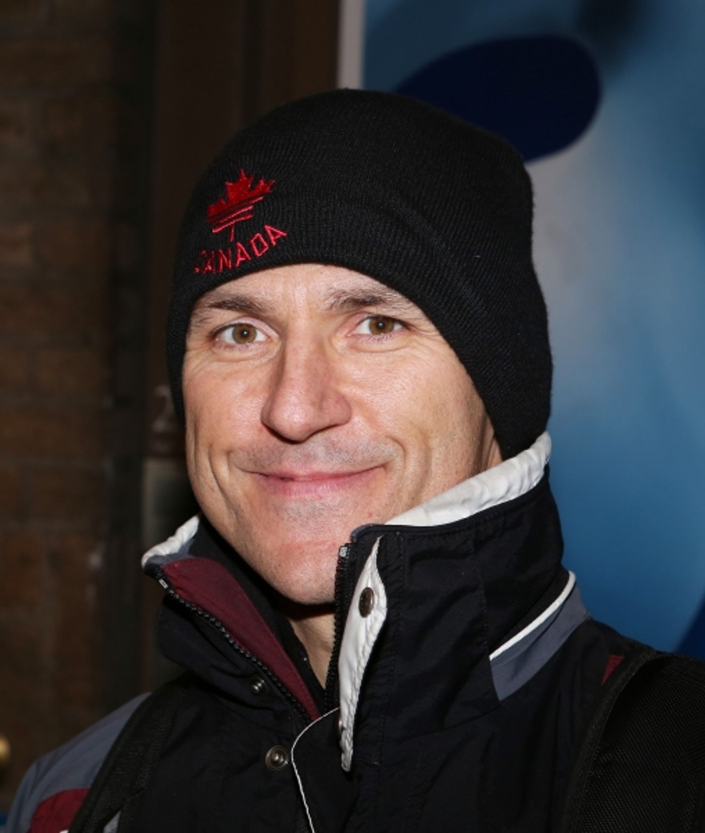 Photo Coverage: CHICAGO's New Billy Flynn, Elvis Stojko, Greets Fans at Stage Door  Image