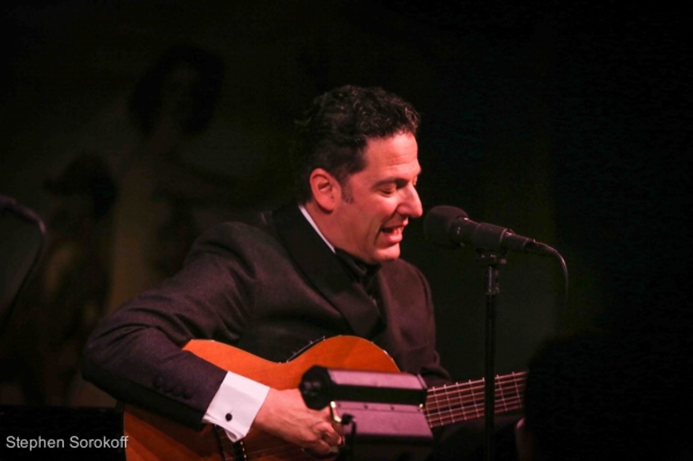 Photo Coverage: John Pizzarelli Brings STRICTLY BOSSA NOVA to Cafe Carlyle  Image