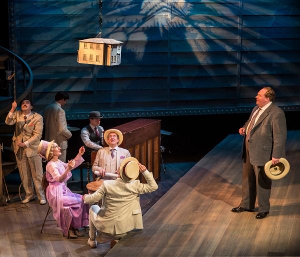 Addison (right: Michael Aaron Lindner) amazes the socialites of Palm Beach with his i Photo