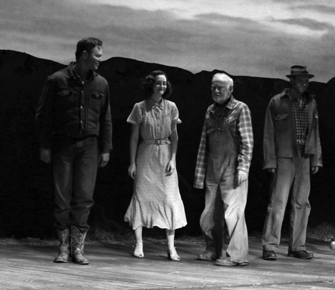 Photo Coverage: James Franco, Chris O'Dowd & Leighton Meester Take First Bows in OF MICE AND MEN Photo Coverage: James Franco, Chris O'Dowd & Leighton Meester Take First Bows in OF MICE AND MEN Image