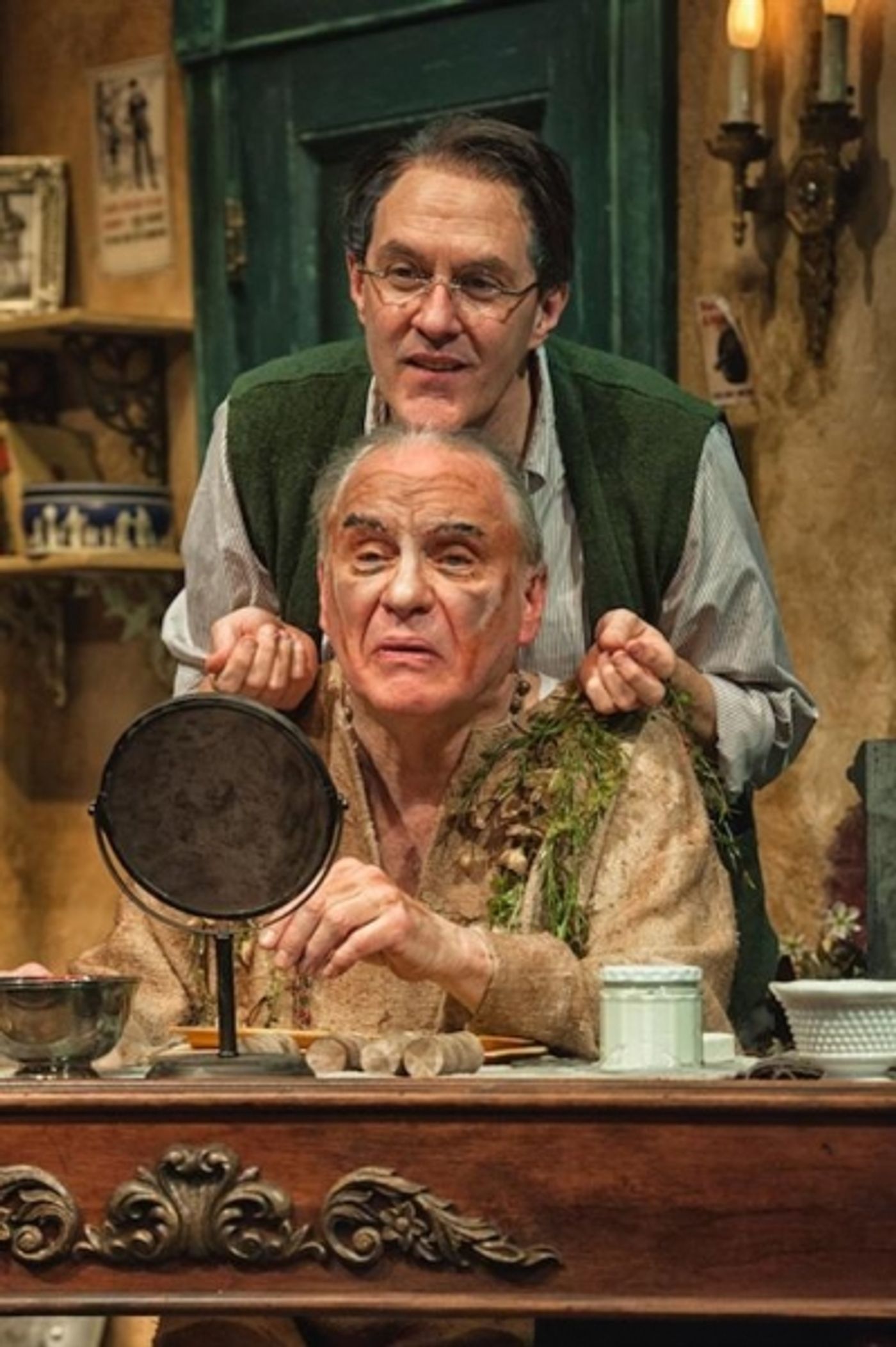 Photo Flash: First Look at Everyman Theatre's THE DRESSER with Carl Schurr, Bruce Randolph Nelson & More!  Image