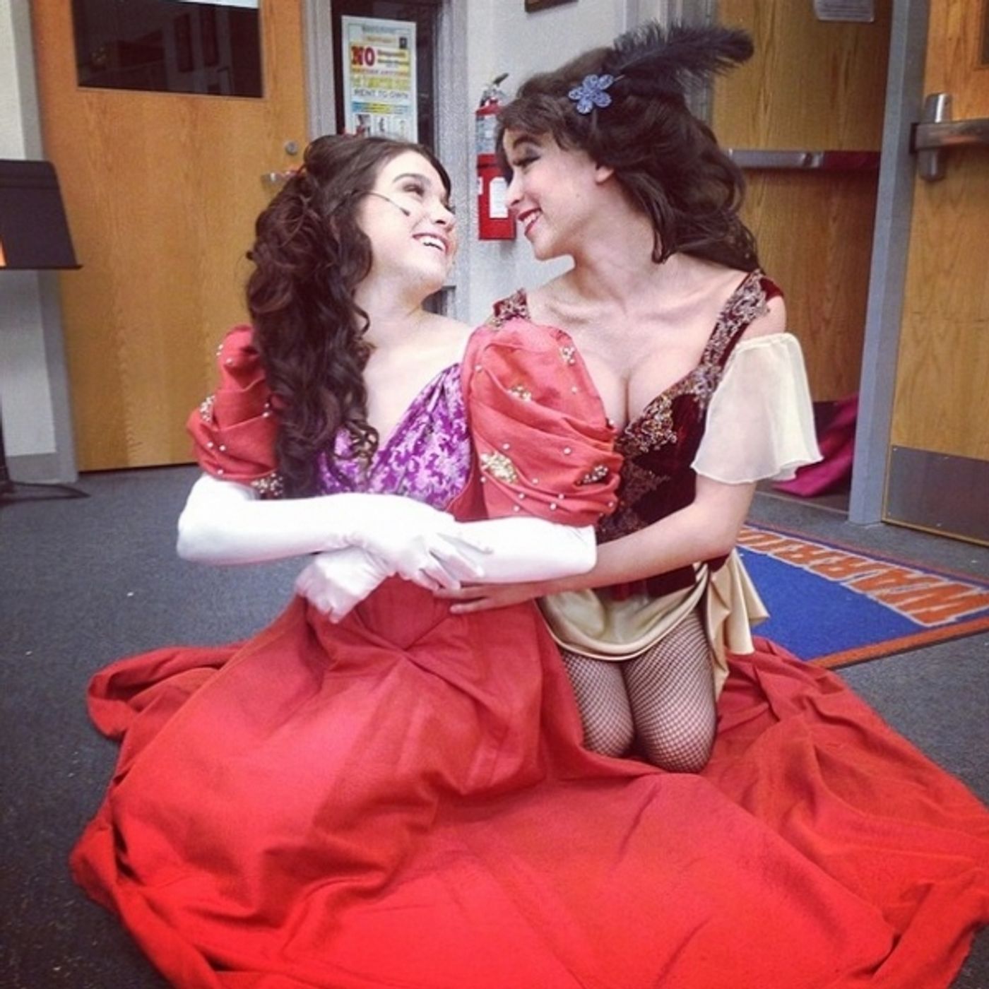 Photo Flash: Saturday Intermission Pics, 3/22, Part 2- Dogs Get in on the Action, Off-Broadway's BARDY BUNCH 1st SIP, and More! Photo Flash: Saturday Intermission Pics, 3/22, Part 2- Dogs Get in on the Action, Off-Broadway's BARDY BUNCH 1st SIP, and More! Image