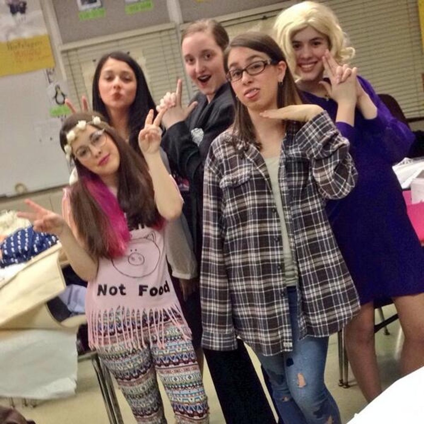 Photo Flash: Saturday Intermission Pics, 3/22, Part 2- Dogs Get in on the Action, Off-Broadway's BARDY BUNCH 1st SIP, and More! Photo Flash: Saturday Intermission Pics, 3/22, Part 2- Dogs Get in on the Action, Off-Broadway's BARDY BUNCH 1st SIP, and More! Image