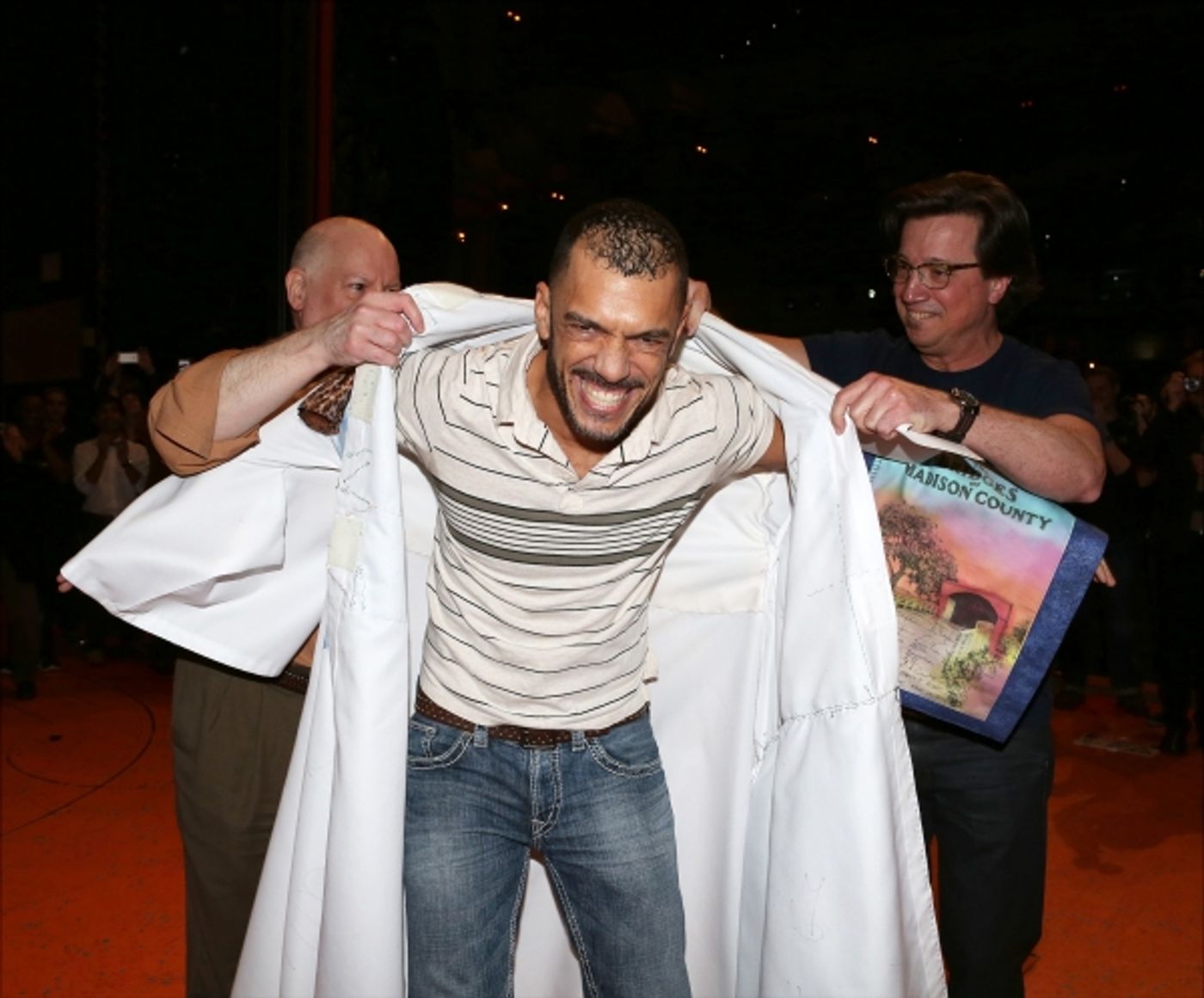 Photo Coverage: Inside the ALADDIN Gypsy Robe Ceremony  Image