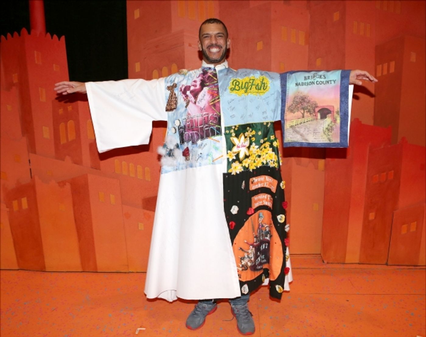 Photo Coverage: Inside the ALADDIN Gypsy Robe Ceremony  Image
