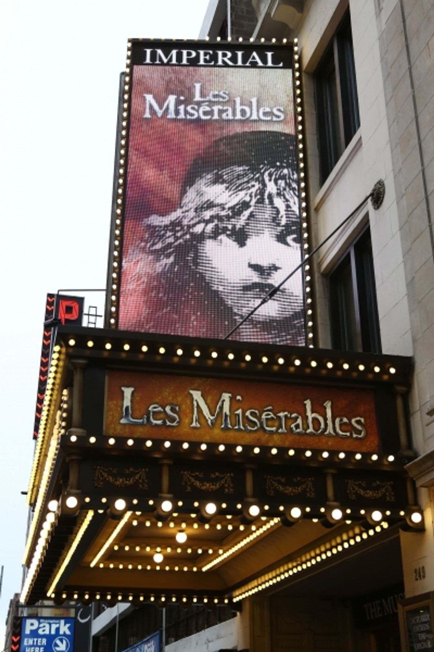 Photo Coverage: Inside LES MISERABLES' Opening Night Theatre Arrivals  Image