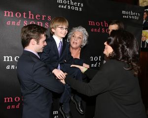 Bobby Steggert, Grayson Taylor, Tyne Daly, Frederick Weller and Director Sheryl Kaller @ BroadwayWorld Bobby Steggert, Grayson Taylor, Tyne Daly, Frederick Weller and Director Sheryl Kalle Photo
