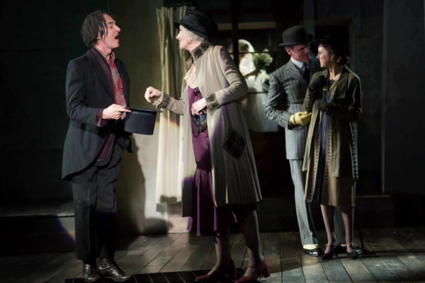 Photo Flash: First Look at Michael Park, Laura Osnes, Mary Beth Peil and More in Atlantic Theater's THE THREEPENNY OPERA  Image