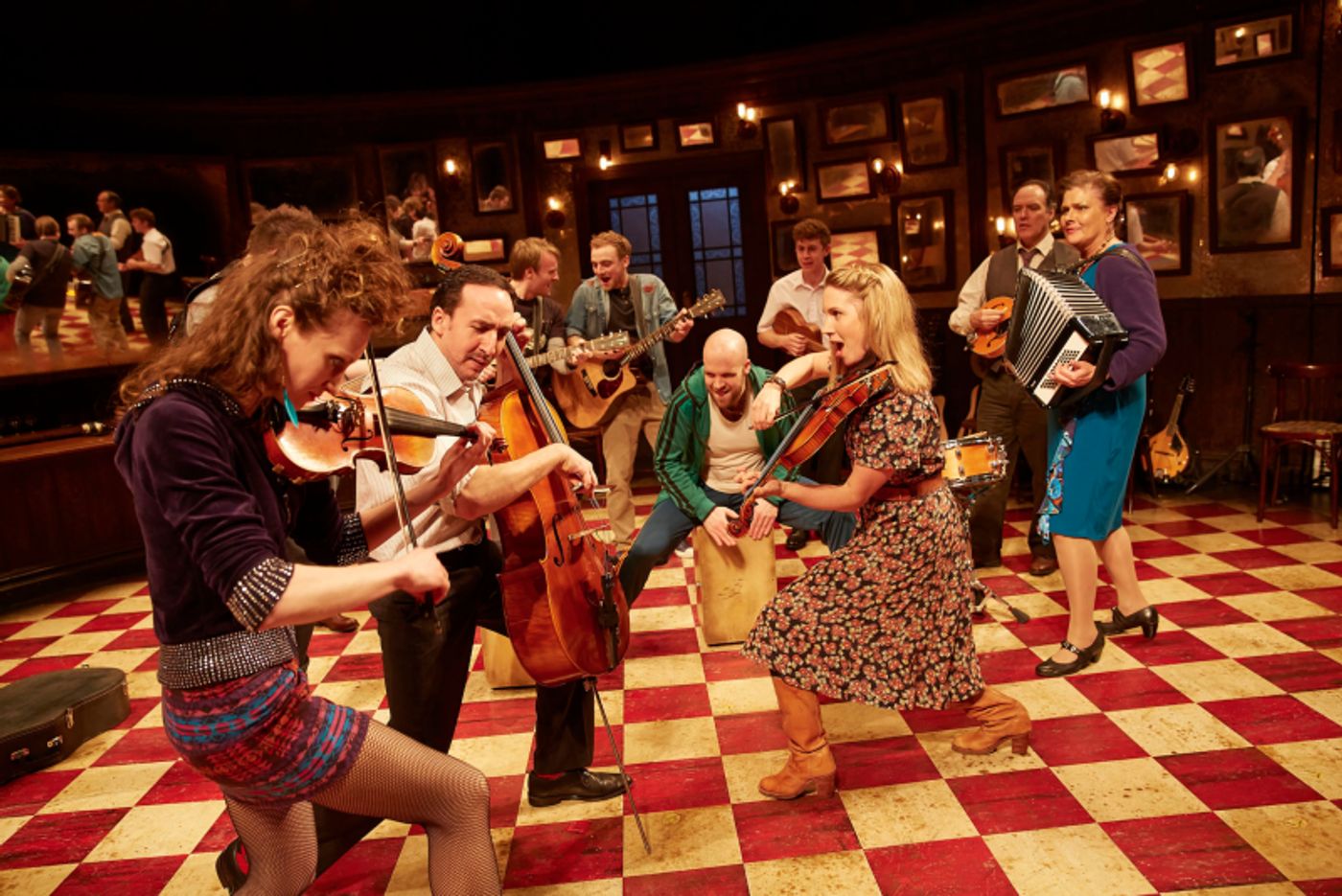 Photo Flash: First Look at Arthur Darvill in West End's ONCE  Image