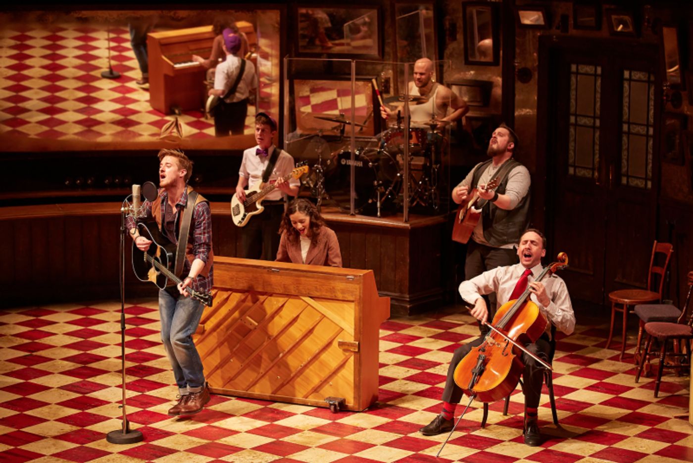 Photo Flash: First Look at Arthur Darvill in West End's ONCE  Image