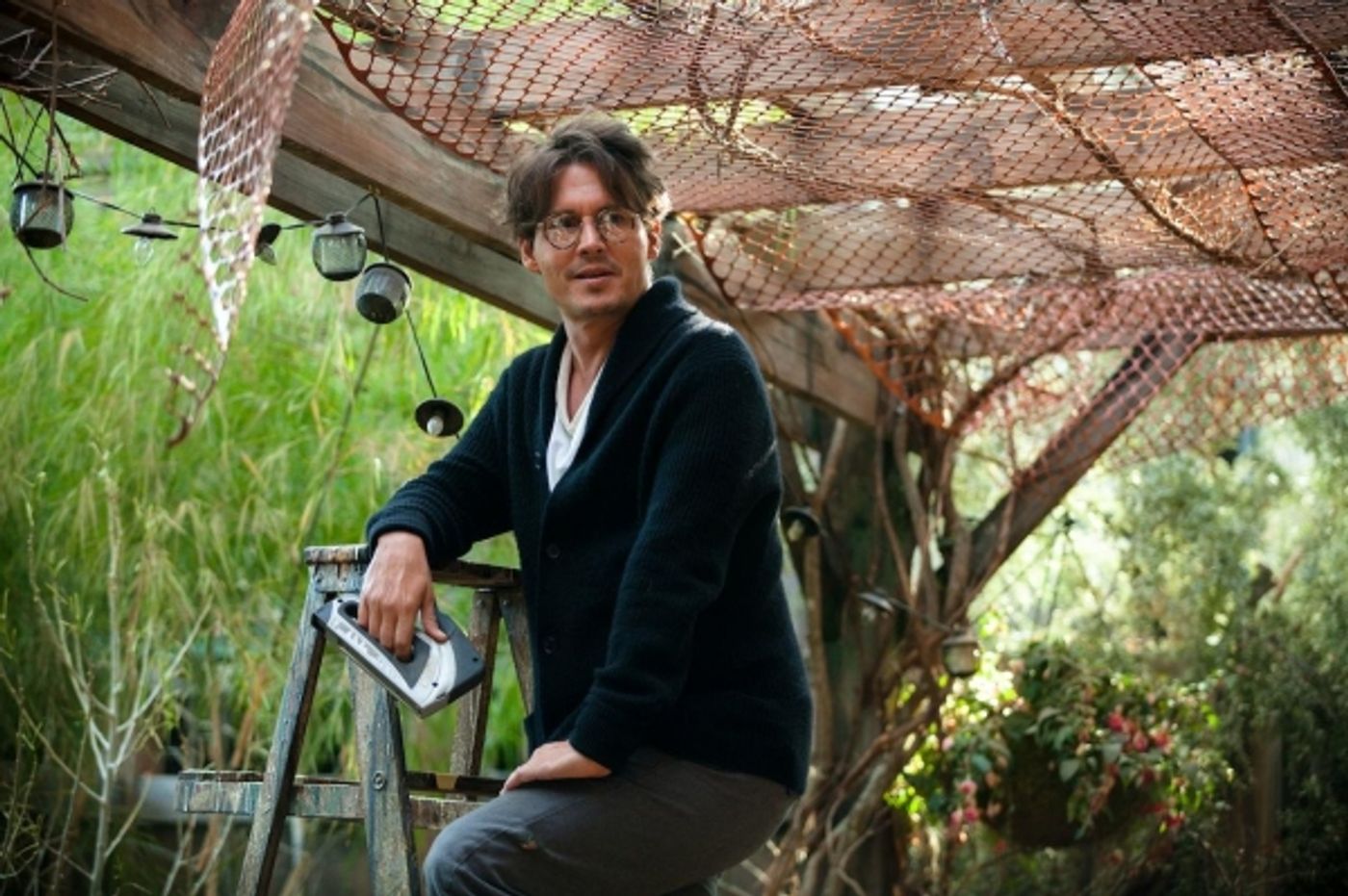 Photo Flash: New Stills From TRANSCENDENCE, Starring Johnny Depp Photo Flash: New Stills From TRANSCENDENCE, Starring Johnny Depp Image