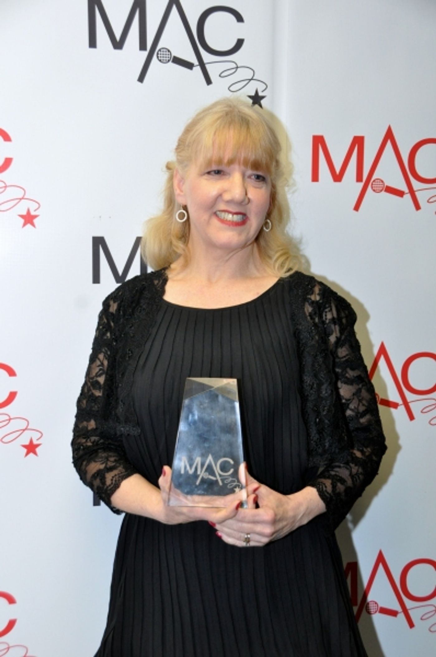 Photo Coverage: Backstage at the MAC Awards with Linda Lavin, Cady Huffman & More!  Image
