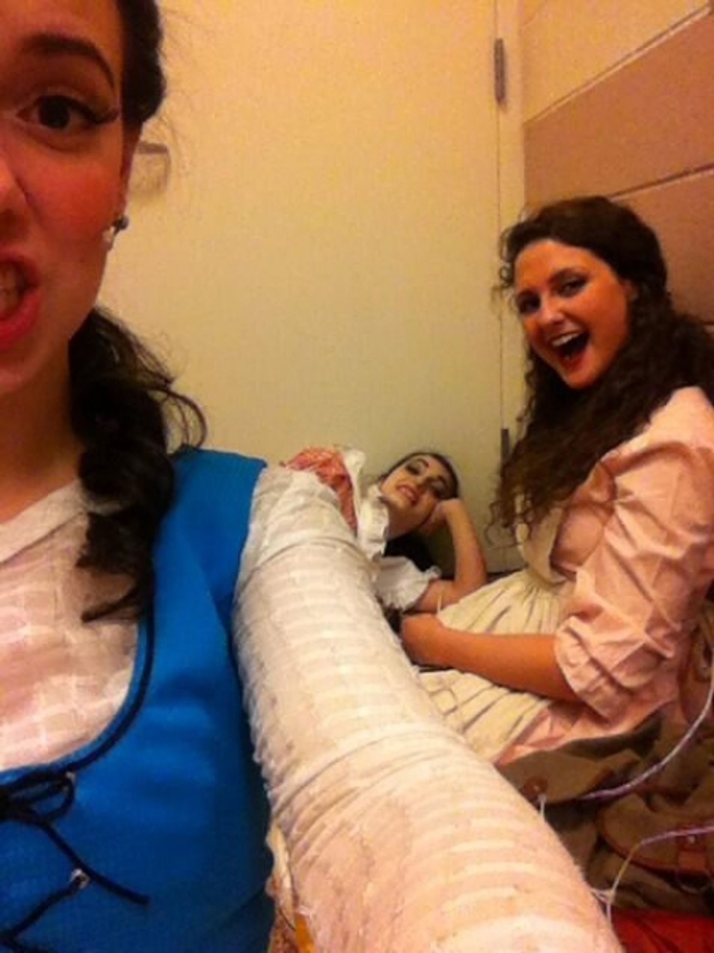 Photo Flash: Saturday Intermission Pics, March 30, Part 2- ALADDIN Gets In On the SIP Action, NEWSIES Celebrate 2 Years, and More!  Image