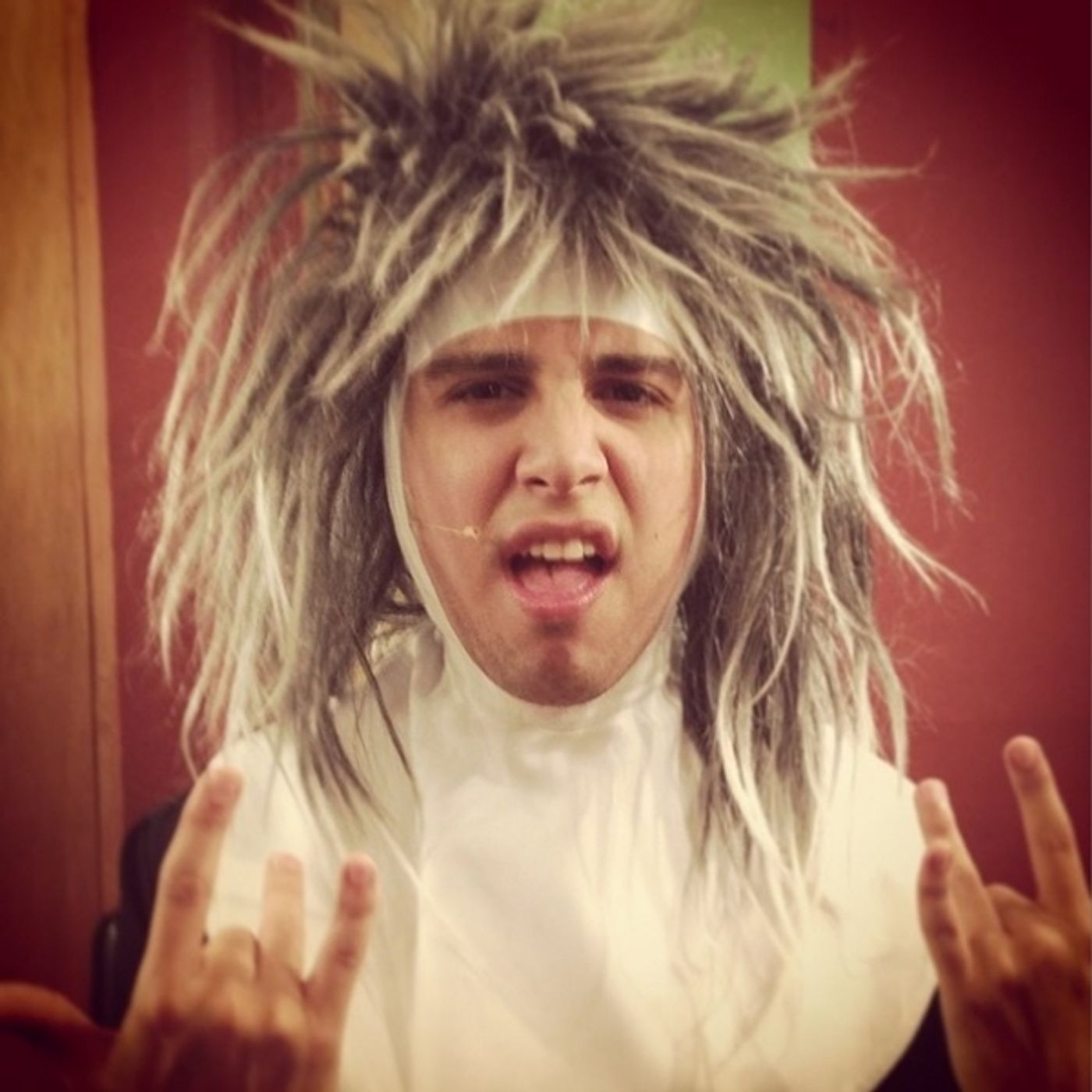 Photo Flash: Saturday Intermission Pics, March 30, Part 2- ALADDIN Gets In On the SIP Action, NEWSIES Celebrate 2 Years, and More!  Image