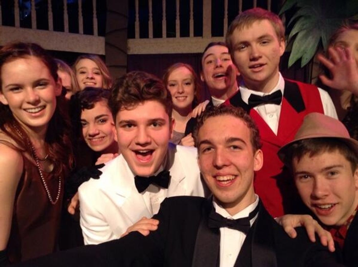 Photo Flash: Saturday Intermission Pics, March 30, Part 2- ALADDIN Gets In On the SIP Action, NEWSIES Celebrate 2 Years, and More!  Image