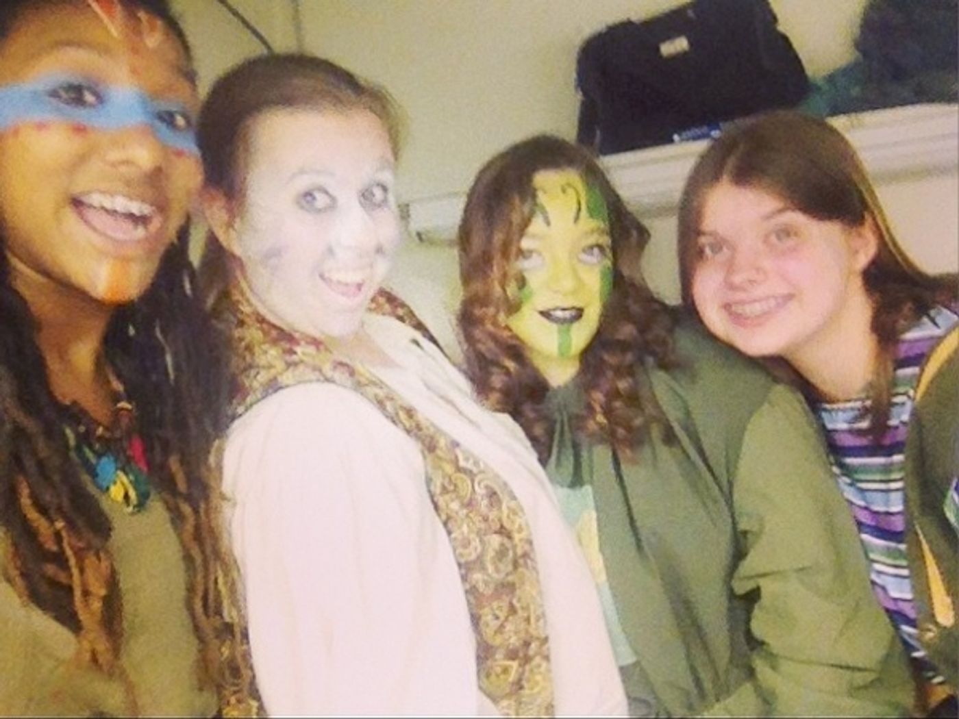 Photo Flash: Saturday Intermission Pics, March 30, Part 2- ALADDIN Gets In On the SIP Action, NEWSIES Celebrate 2 Years, and More!  Image