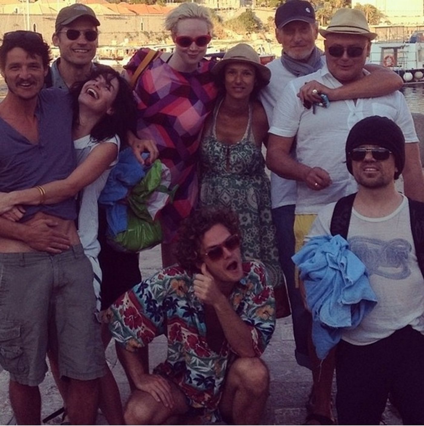 Photo Flash: GAME OF THRONES Cast Poses at the Beach Photo Flash: GAME OF THRONES Cast Poses at the Beach Image