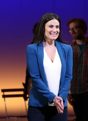 Idina Menzel  Photo