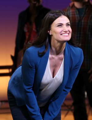 Idina Menzel  Photo