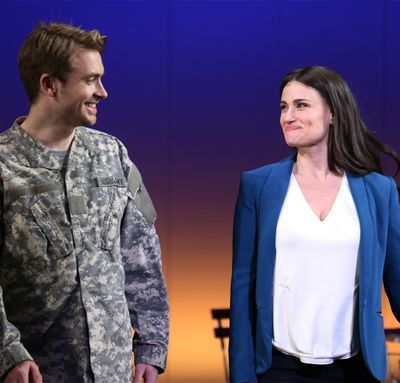  James Snyder and Idina Menzel  Photo