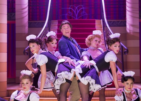 Rufus Hound and cast Photo