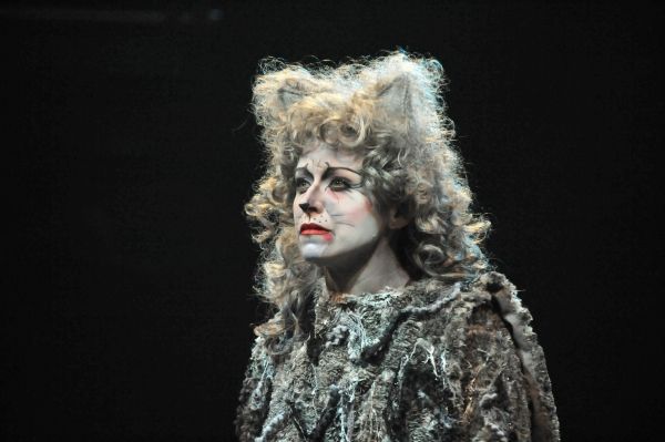  Heidi Kettenring as Grizabella Photo