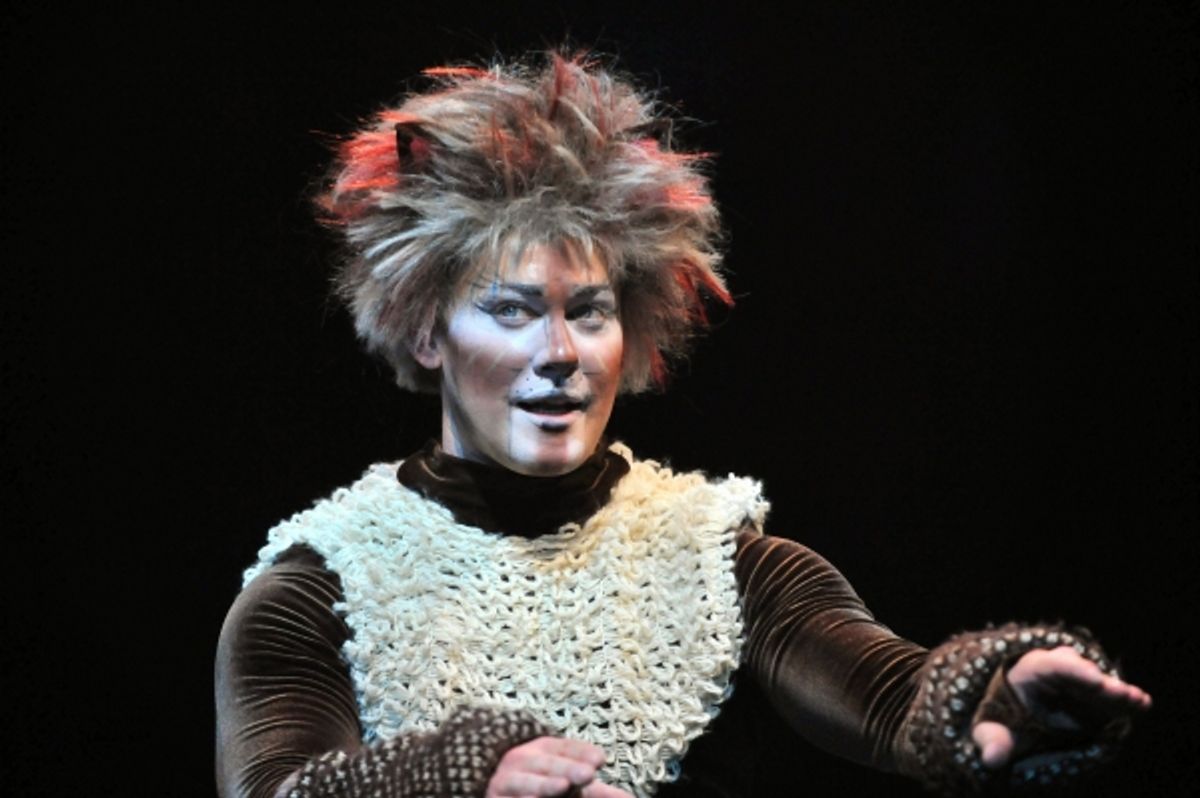 Liam Quealy as Munkustrap  at 