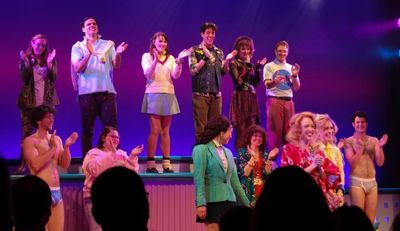 Jessica Keenan Wynn and the cast Photo