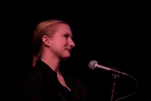 Leanna Renee Hieber Photo