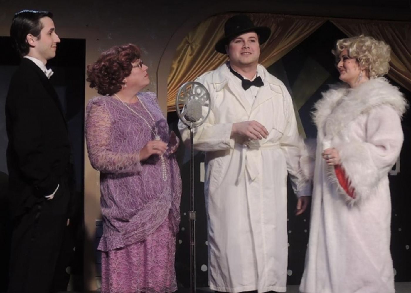 Photo Flash: First Look at Way Off Broadway's SINGIN' IN THE RAIN  Image