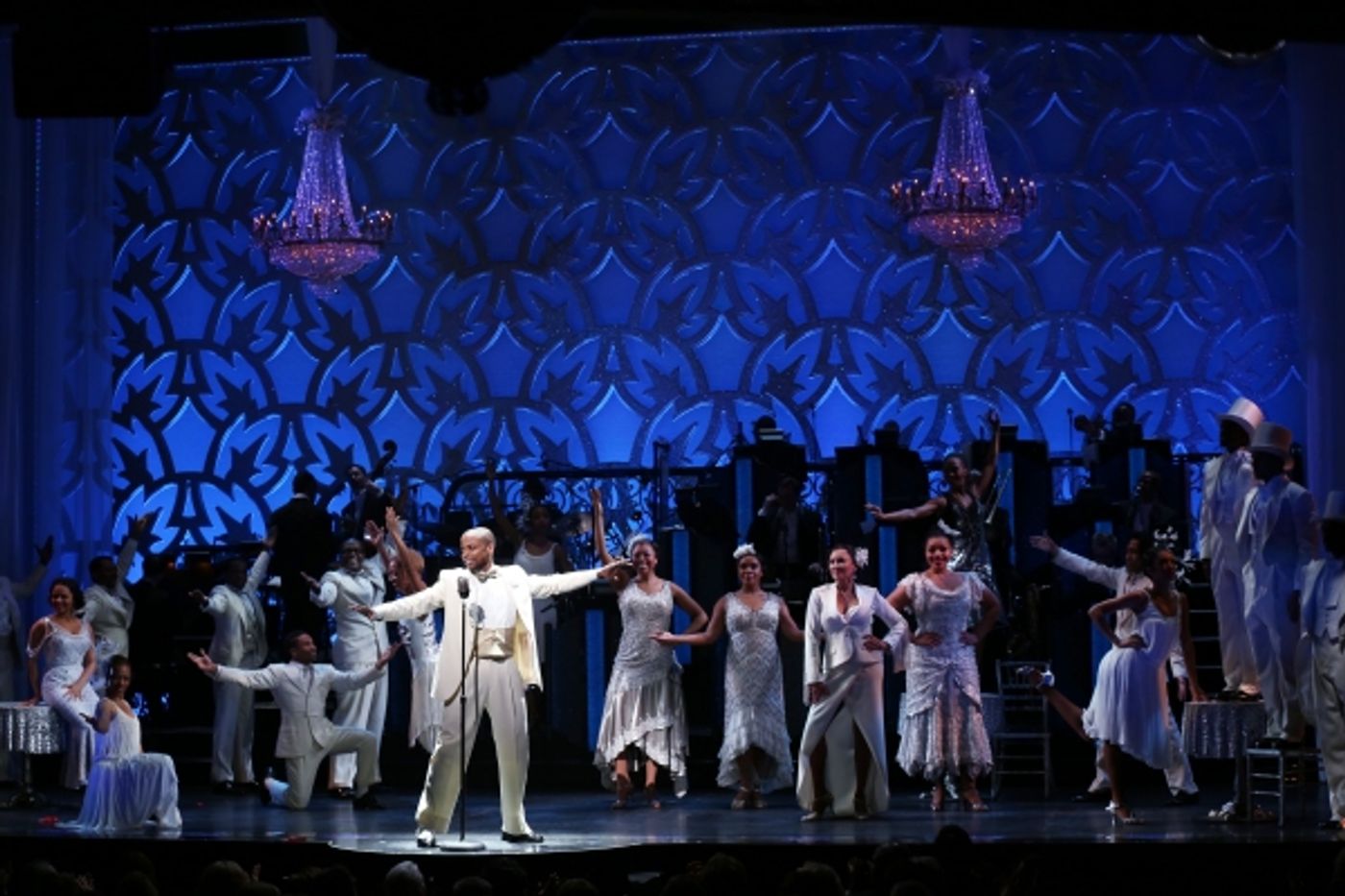 Photo Coverage: Vanessa Williams Returns to Broadway in AFTER MIDNIGHT- Inside Her Curtain Call! Photo Coverage: Vanessa Williams Returns to Broadway in AFTER MIDNIGHT- Inside Her Curtain Call! Image