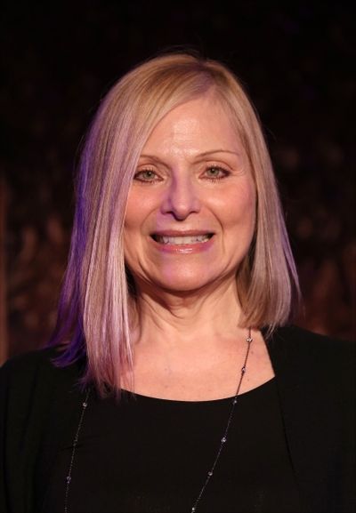 Roslyn Kind  Photo