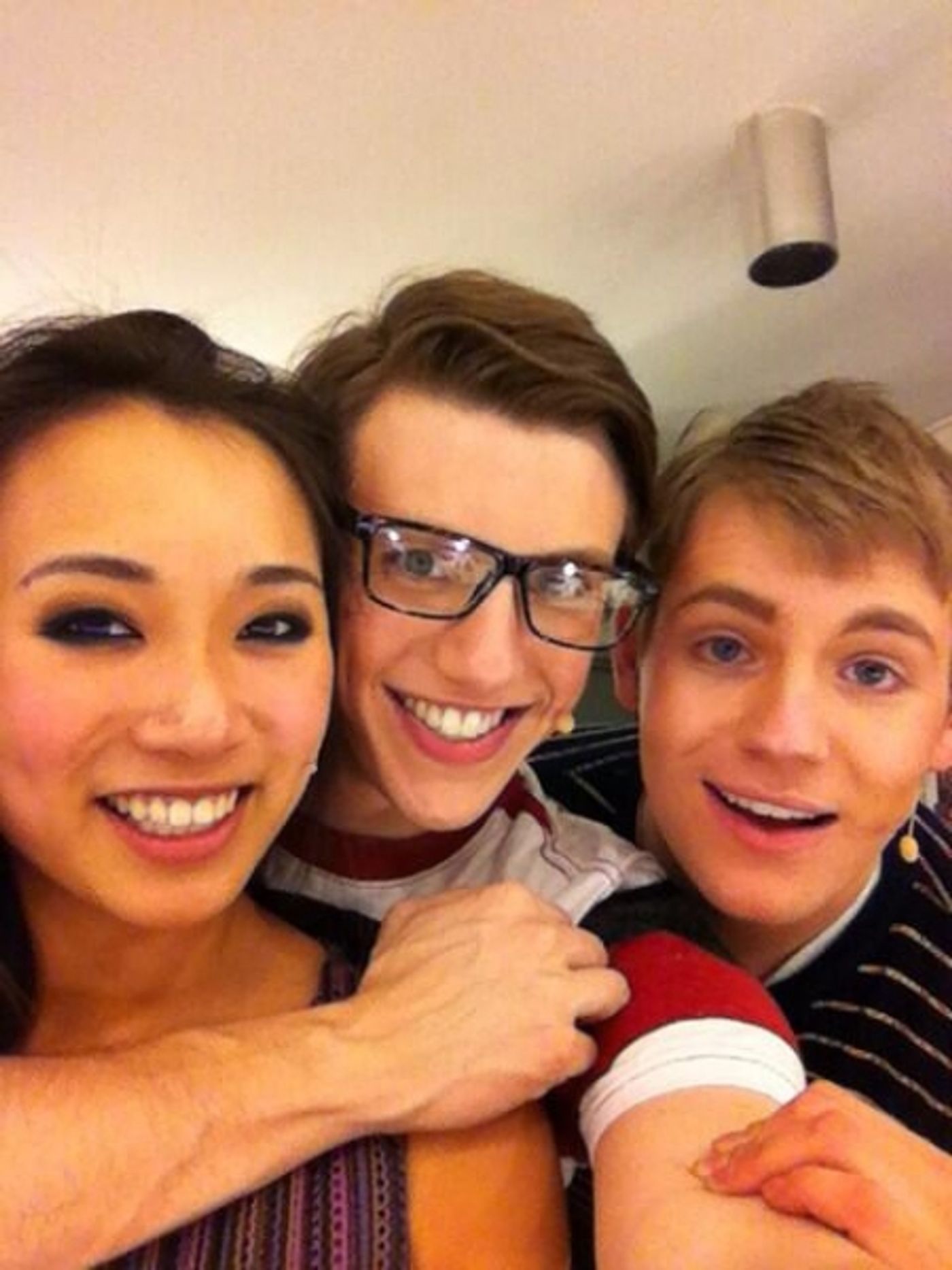 Photo Flash: Saturday Intermission Pics, 4/6, Part 2- BULLETS OVER BROADWAY's Pooch Learns to Play Piano, and More!  Image