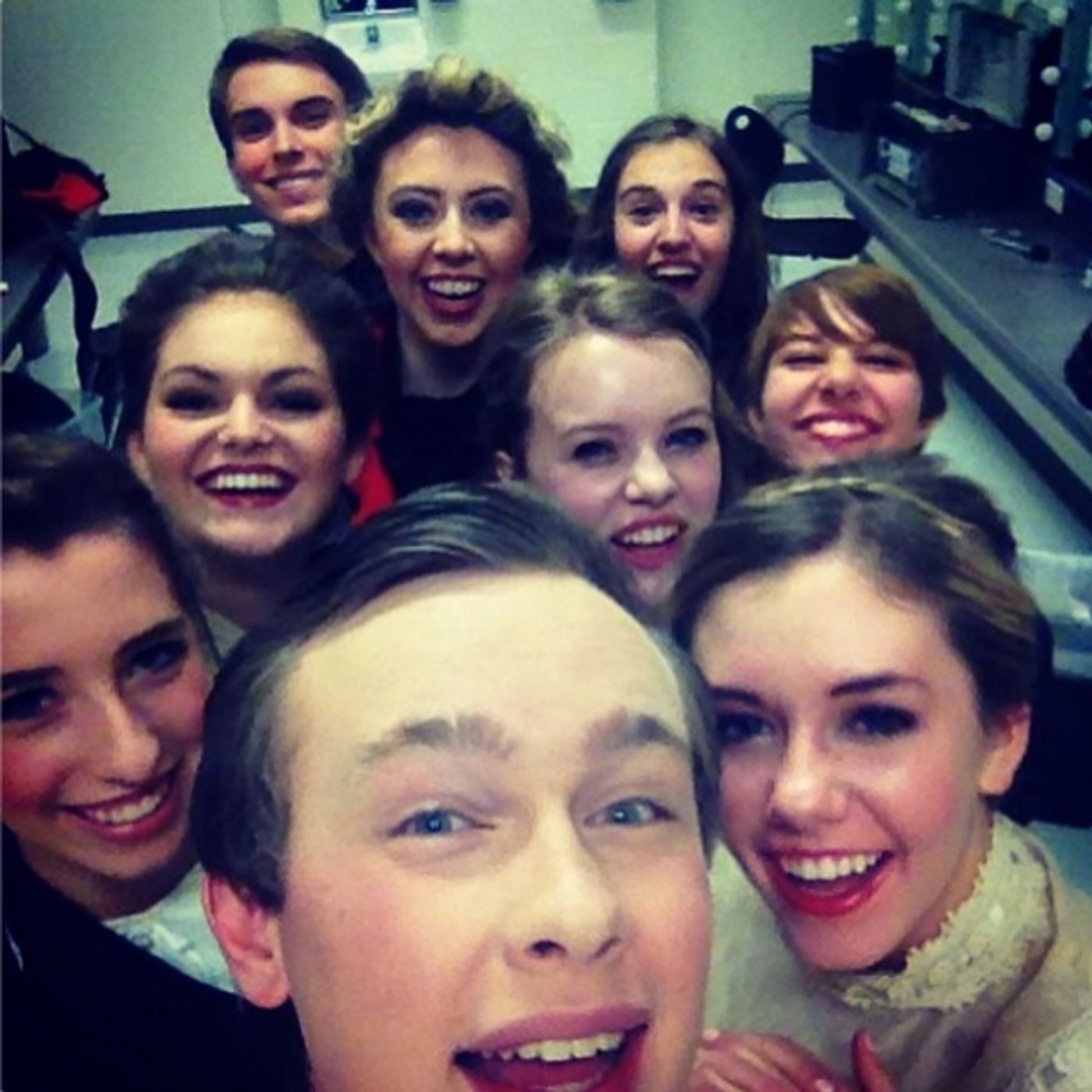 Photo Flash: Saturday Intermission Pics, 4/6, Part 2- BULLETS OVER BROADWAY's Pooch Learns to Play Piano, and More!  Image