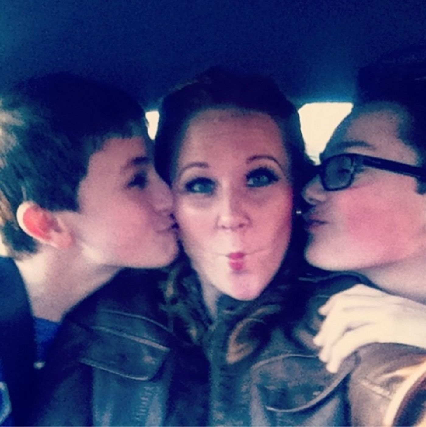 Photo Flash: Saturday Intermission Pics, 4/6, Part 2- BULLETS OVER BROADWAY's Pooch Learns to Play Piano, and More!  Image