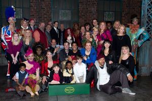 Harvey Fierstein, Cyndi Lauper, Daryl Roth and the cast of KINKY BOOTS @ BroadwayWorld Harvey Fierstein, Cyndi Lauper, Daryl Roth and the cast of KINKY BOOTS Photo