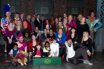 Harvey Fierstein, Cyndi Lauper, Daryl Roth and the cast of KINKY BOOTS Photo