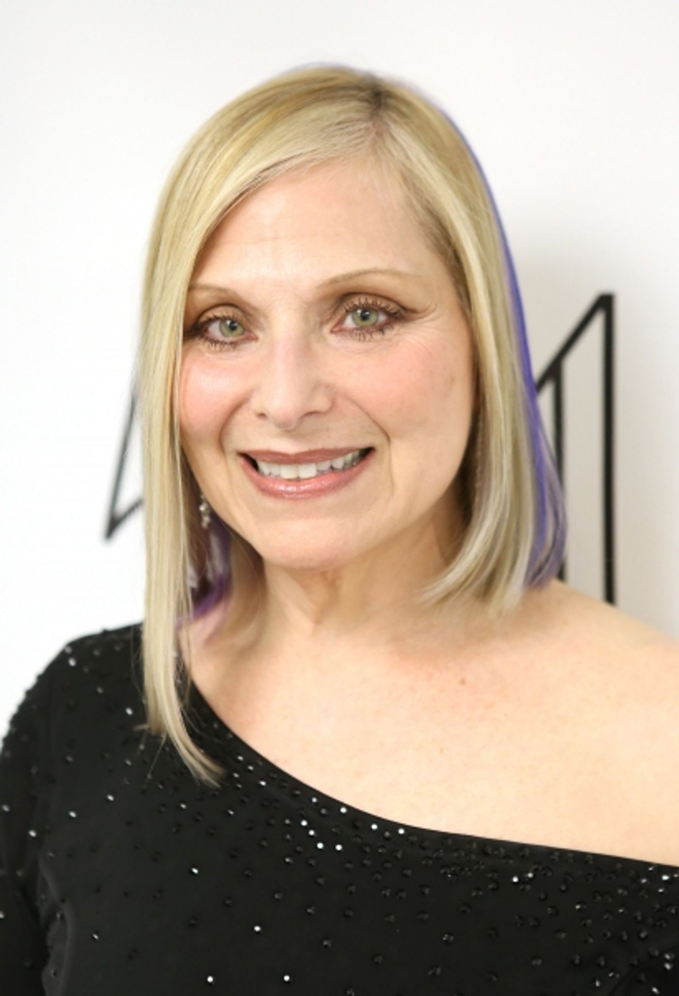 Exclusive Photo Coverage: Backstage at 54 Below with Roslyn Kind! Image