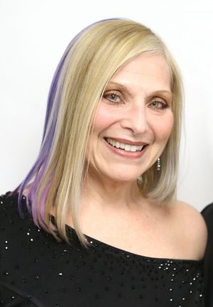 Roslyn Kind @ BroadwayWorld Roslyn Kind Photo