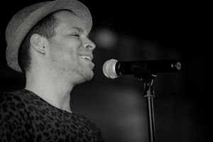 Robin de Jesus Photo