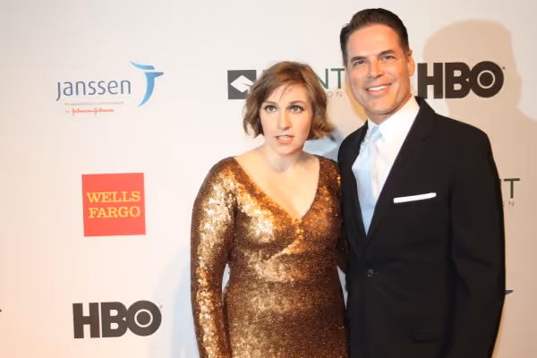 Lena Dunham and Jorge Valencia Photo