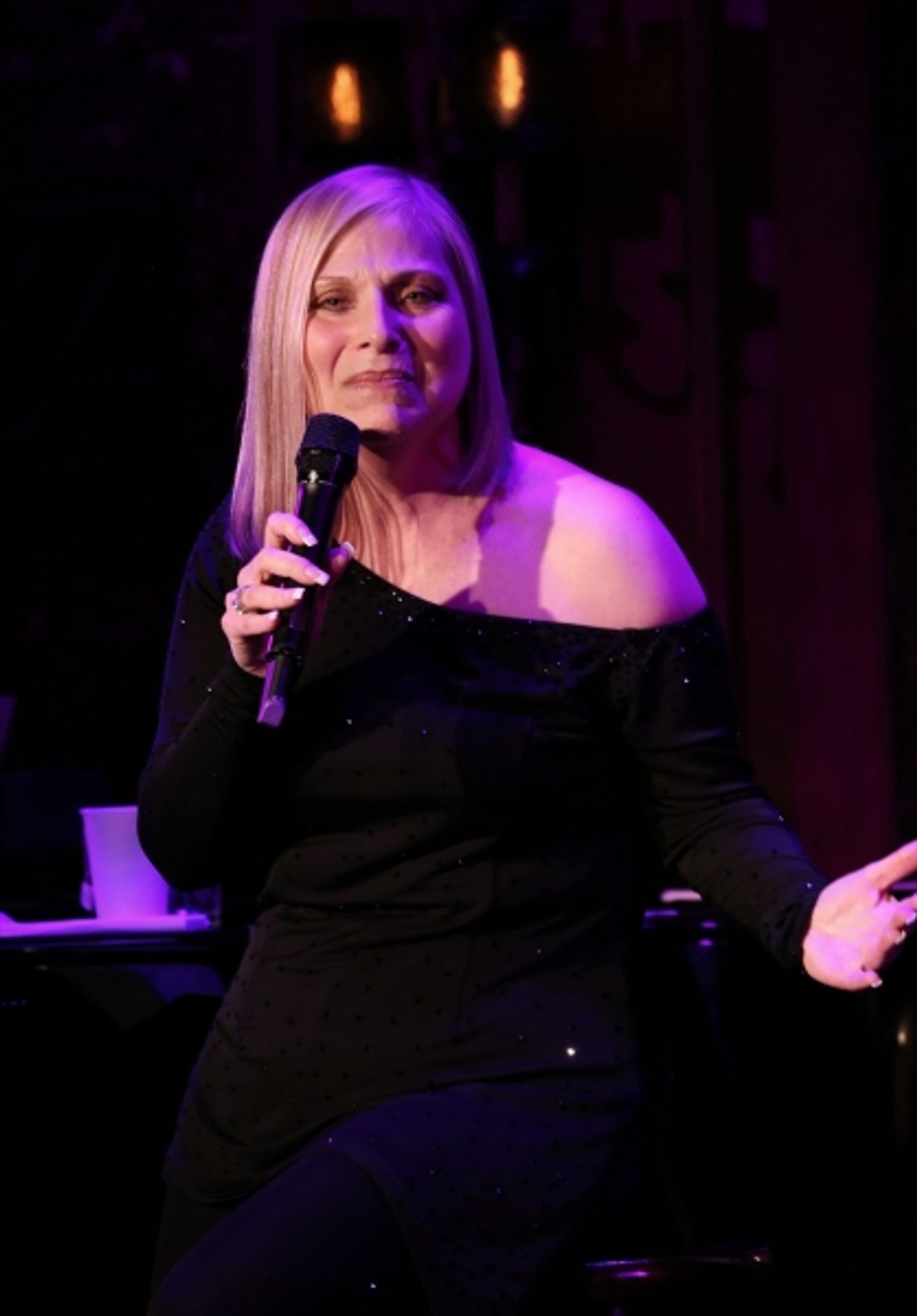 Photo Coverage: Roslyn Kind Makes 54 Below Debut to SRO Crowd! Image