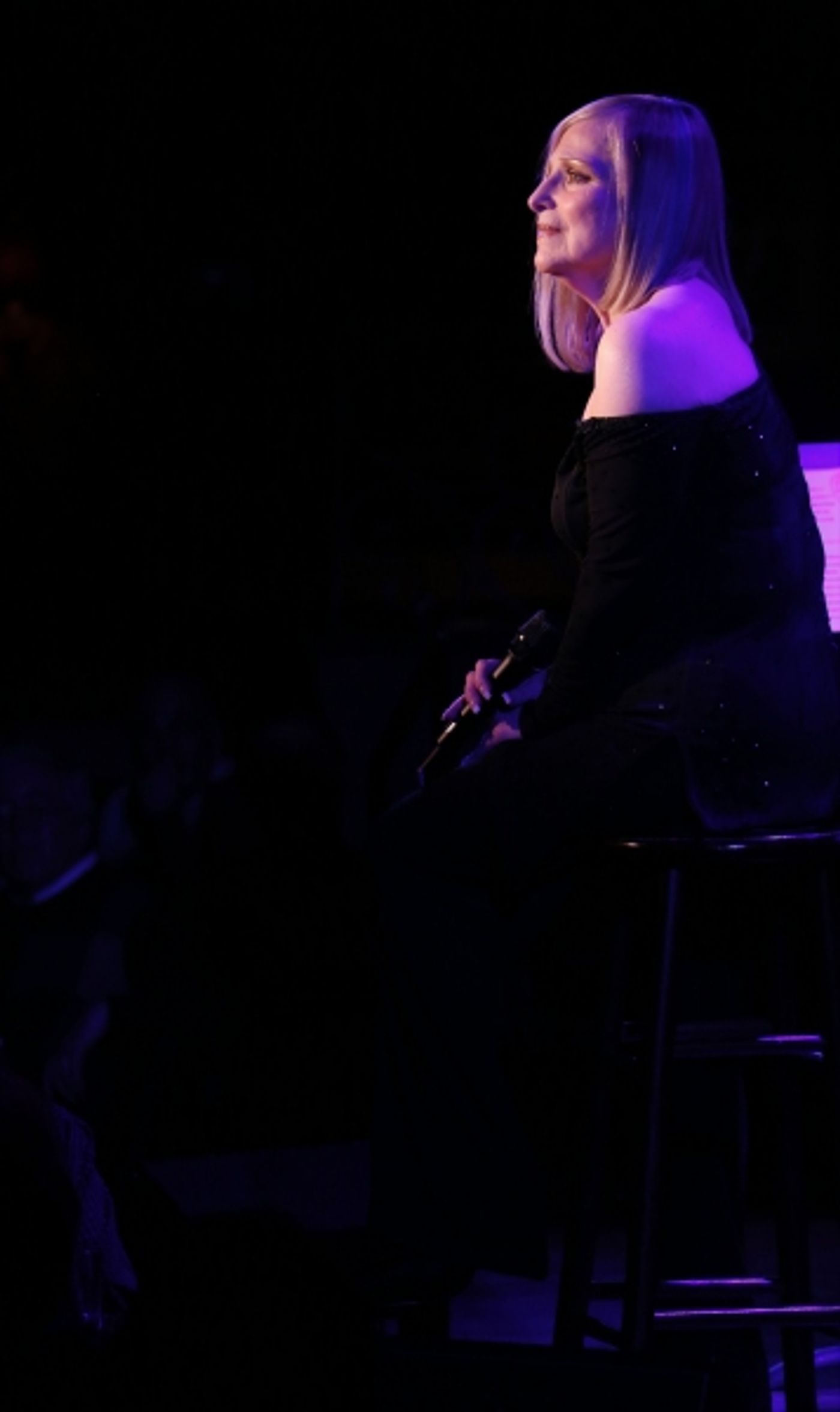 Photo Coverage: Roslyn Kind Makes 54 Below Debut to SRO Crowd! Image