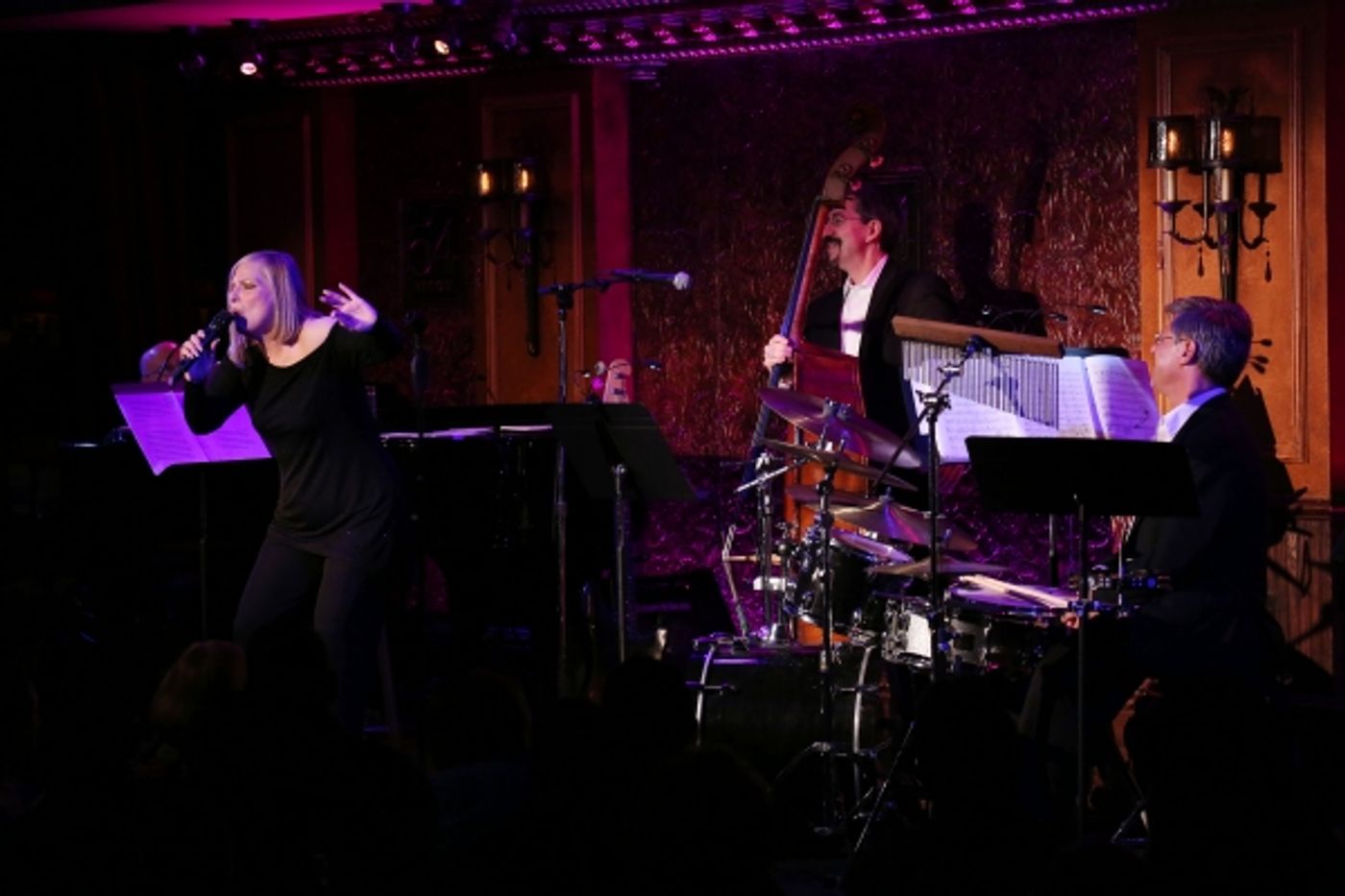 Photo Coverage: Roslyn Kind Makes 54 Below Debut to SRO Crowd! Image