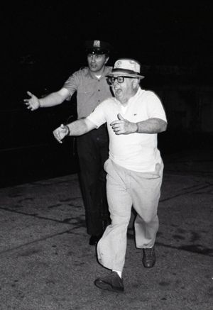 Mickey Rooney leaving the stage door after a Performance in Sugar Babies at the Mark  Photo